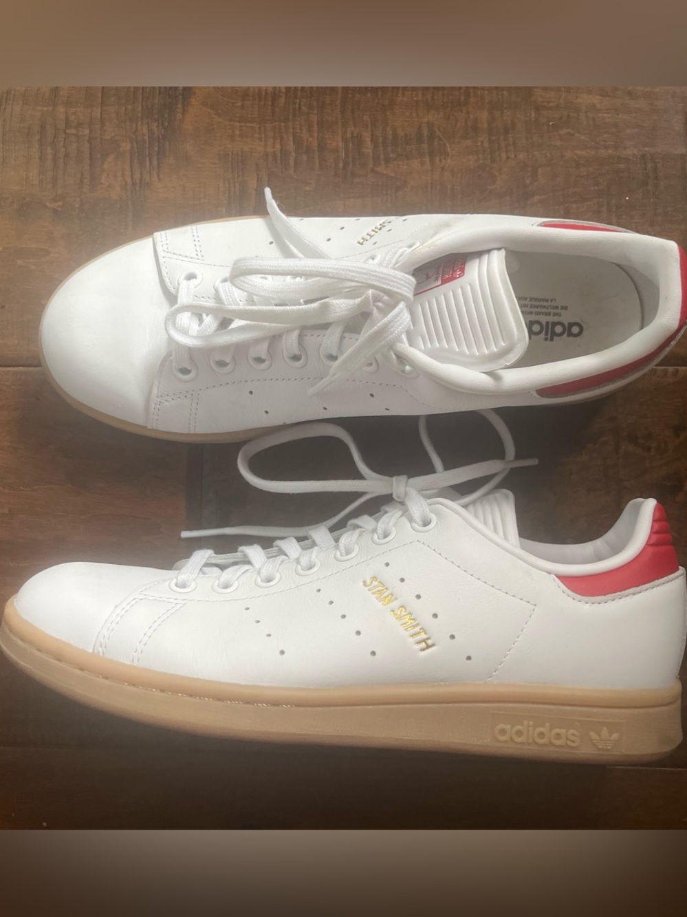 Adidas Stan Smith 'White Scarlet Gum' (SKU: IE8174) white sneakers with red